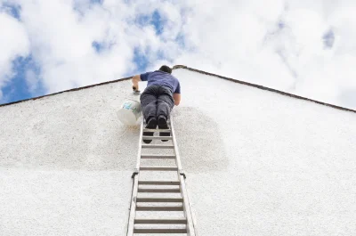 Peinture extérieure à Pontécoulant — façades et ravalement