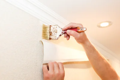 Pose de papier peint à Pontécoulant — revêtements muraux et toiles de verre